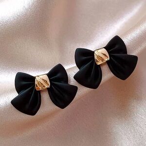 5/$25 Elegant Black Bow Earrings with Gold Accent